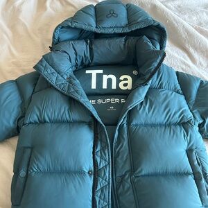 Aritzia Super Puff teal